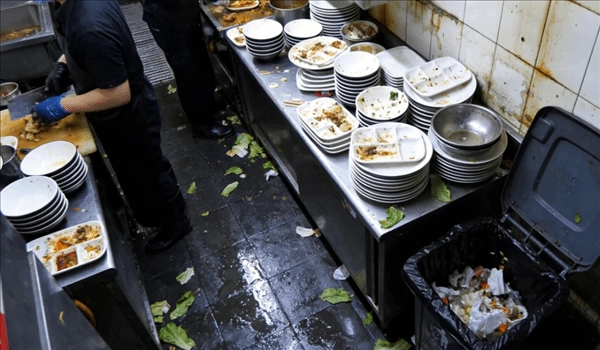 外卖员揭发幽灵外卖事件引爆网络，誓要让幽灵外卖无所遁形！