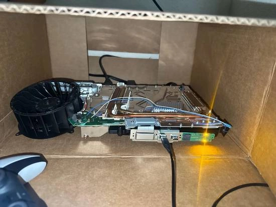 100美元就能入手“全裸”PS5Pro？它居然能完美运行游戏