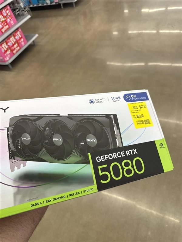 显卡价格飙升：幸运儿半价入手RTX5080/5090！全网羡慕嫉妒恨