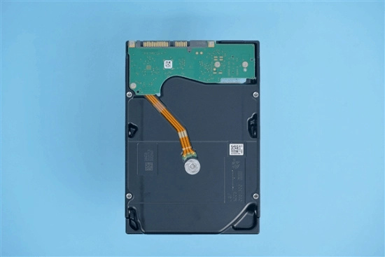 华强北实地探访：1TB硬盘价格跌破千元，三千元预算仅能搭配10代i3处理器？
