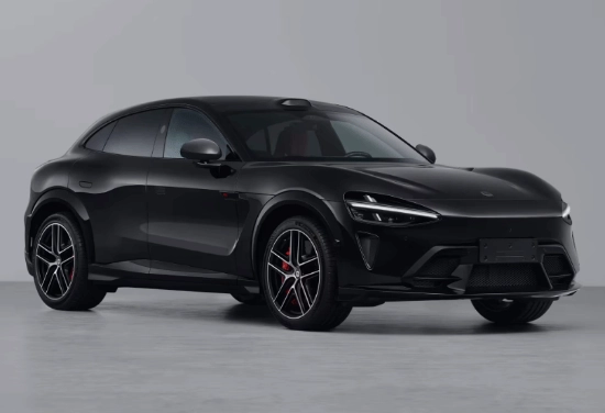 小米全新纯电SUV定名YU7GT！黑武士造型超酷最高时速可达300km/h