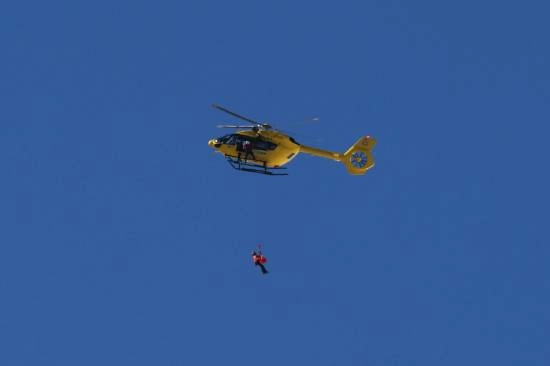 开赛13秒就冲出赛道！41岁滑雪女皇的冬奥复出之旅迎来惨烈开局