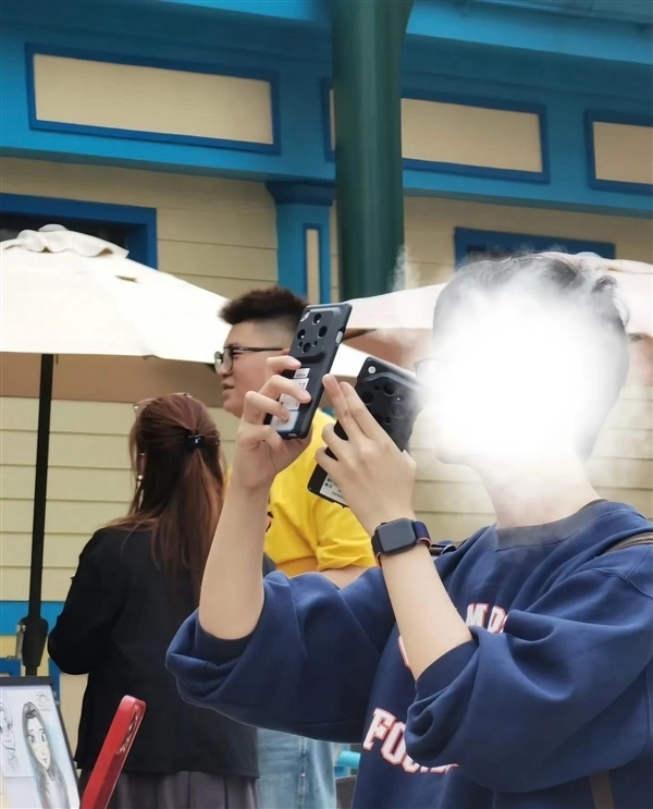 OPPOFindX9Ultra工程机意外流出，10倍光变加持，堪称机圈望远镜