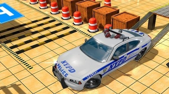 极限警车停车场3D手机版图4