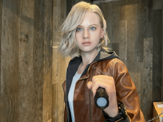 涩谷惊现《生化危机9安魂曲》新主角等身手办极致还原让粉丝纷纷前来打卡