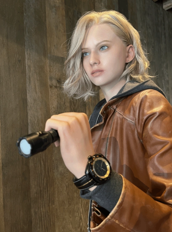 涩谷惊现《生化危机9安魂曲》新主角等身手办极致还原让粉丝纷纷前来打卡