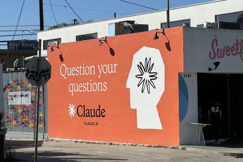 在与五角大楼产生争议后，Anthropic旗下的Claude成功登顶AppStore排行榜首位