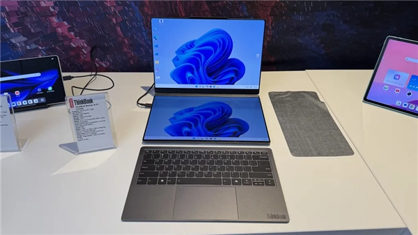 想把屏幕放哪就放哪！联想模块化AI PC来了：单双屏切换自如，接口拼接随心所欲