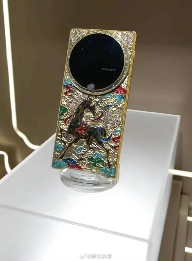 追觅手机于AWE2026展会登场：模块化影像技术与高奢定制服务开拓高端市场新赛道