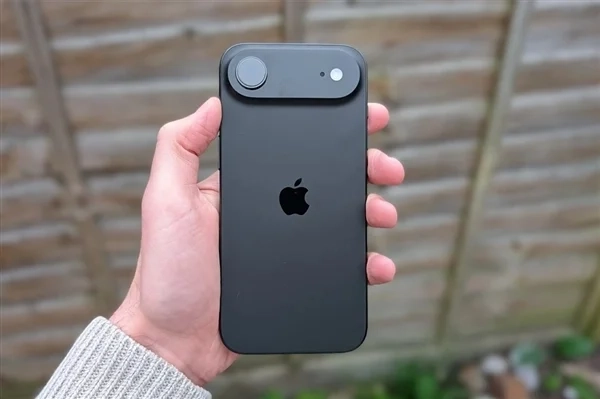 苹果春晚一年举办两场：明年春季将有三款新iPhone一同发布