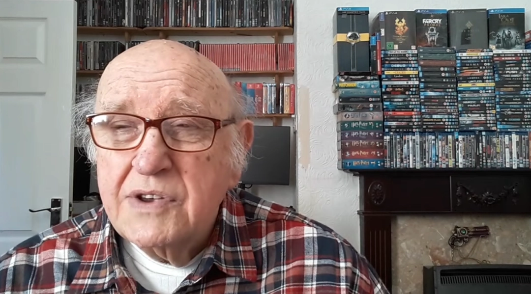 英国老爷爷深耕YouTube十一年，游戏收藏视频意外走红破圈！