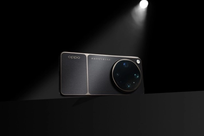 金属皮革拼接设计+哈苏经典橙色快门 OPPO Find X9 Ultra设计语言全面进阶