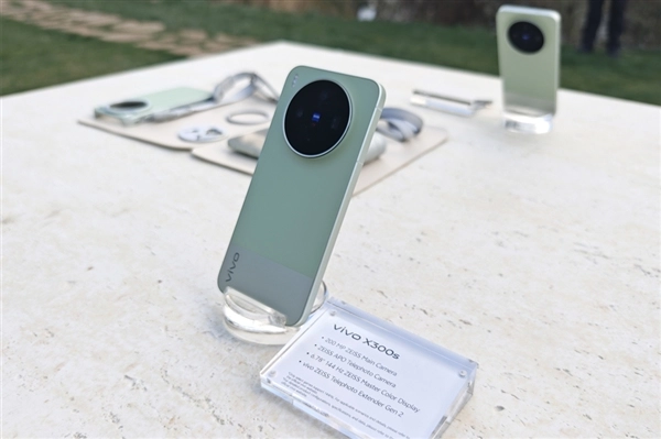 蓝厂首款Pro Max旗舰来袭！vivo X500 Pro Max测试进行中：最强天玑旗舰