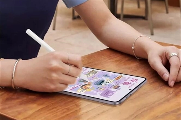 OPPO Pad Mini明天首次开卖：3199元起 同价位段最强小平板