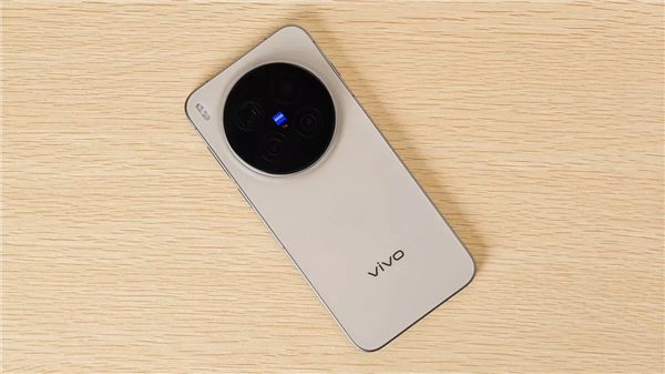vivo X500系列扩容：新增Pro Max机型！首发满血天玑9600 Pro芯片