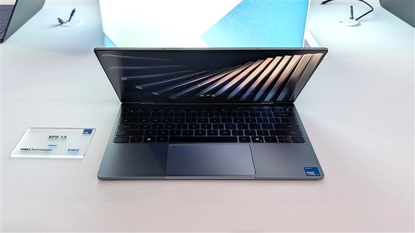 4000块拿下戴尔新XPS 13！实测体验碾压苹果MB Neo，这才是现阶段最具性价比的笔记本