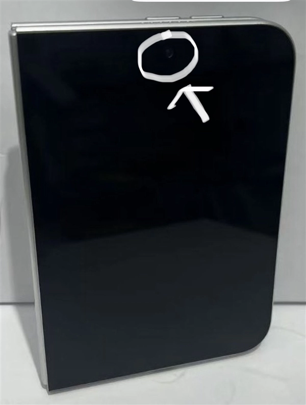 标志性药丸屏成为历史！iPhone Ultra换上单挖孔屏：向安卓阵营靠拢