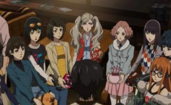 在《女神异闻录5皇家版》（P5R）中，同时建立多个恋爱关系会产生什么样的后果