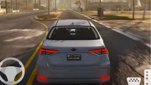 丰田汽车花冠驾驶