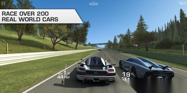 RealRacing3官方版-图1