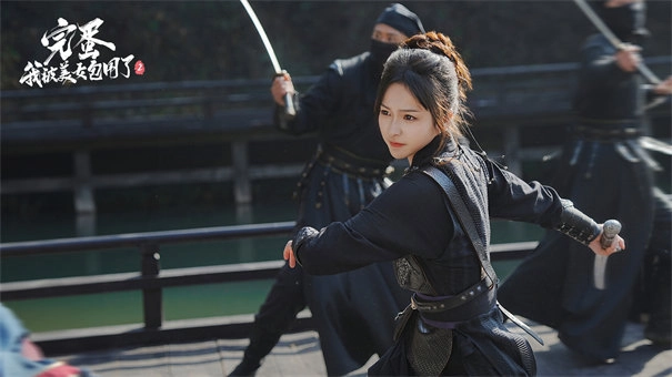 完蛋我被美女包围了2图5