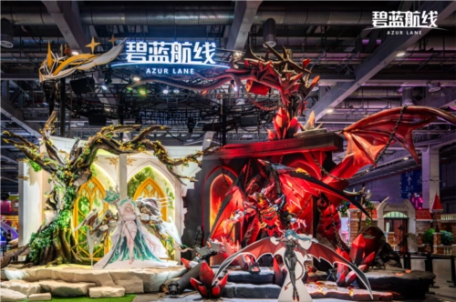 《碧蓝航线》双生奇境主题展台亮相BW2025，吸睛无数