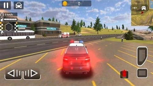 警车驾驶3D图2