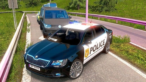 高级警车驾驶2026图1